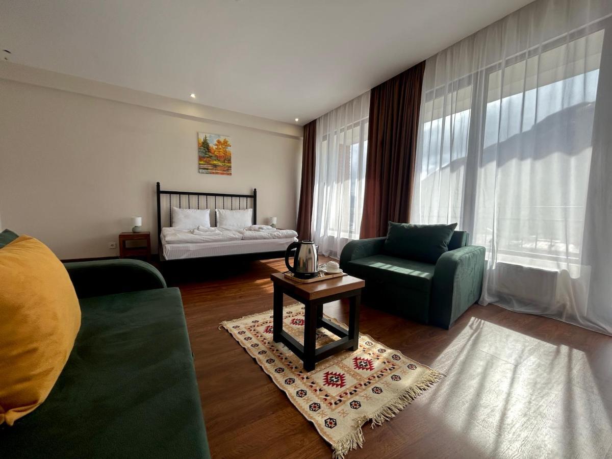 Mountain House Kazbegi Hotel Exterior photo
