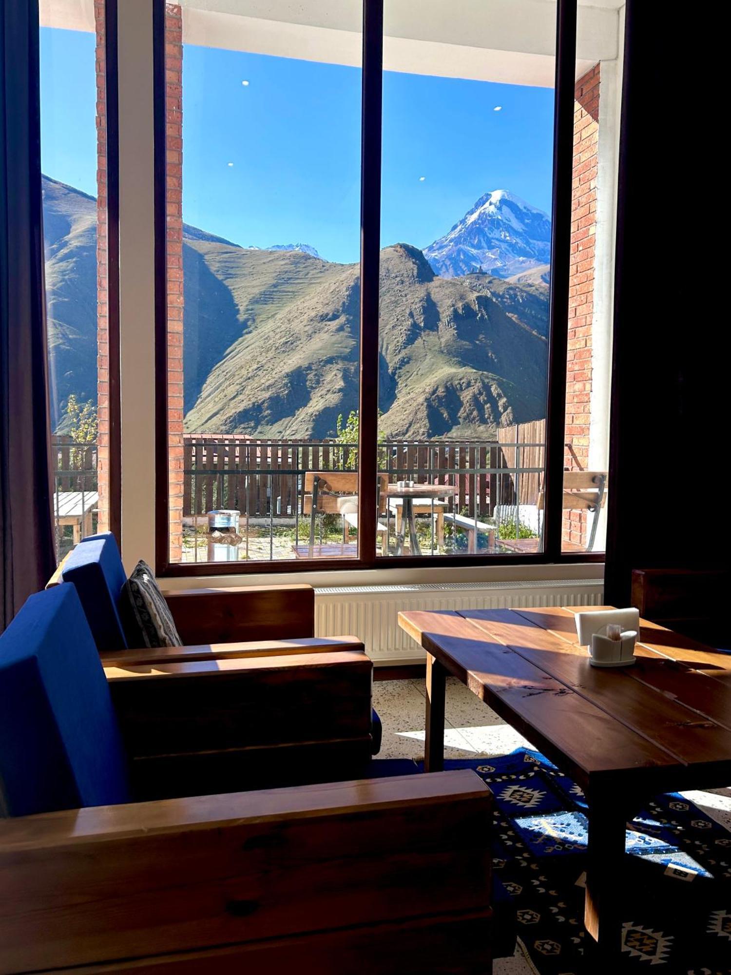 Mountain House Kazbegi Hotel Exterior photo