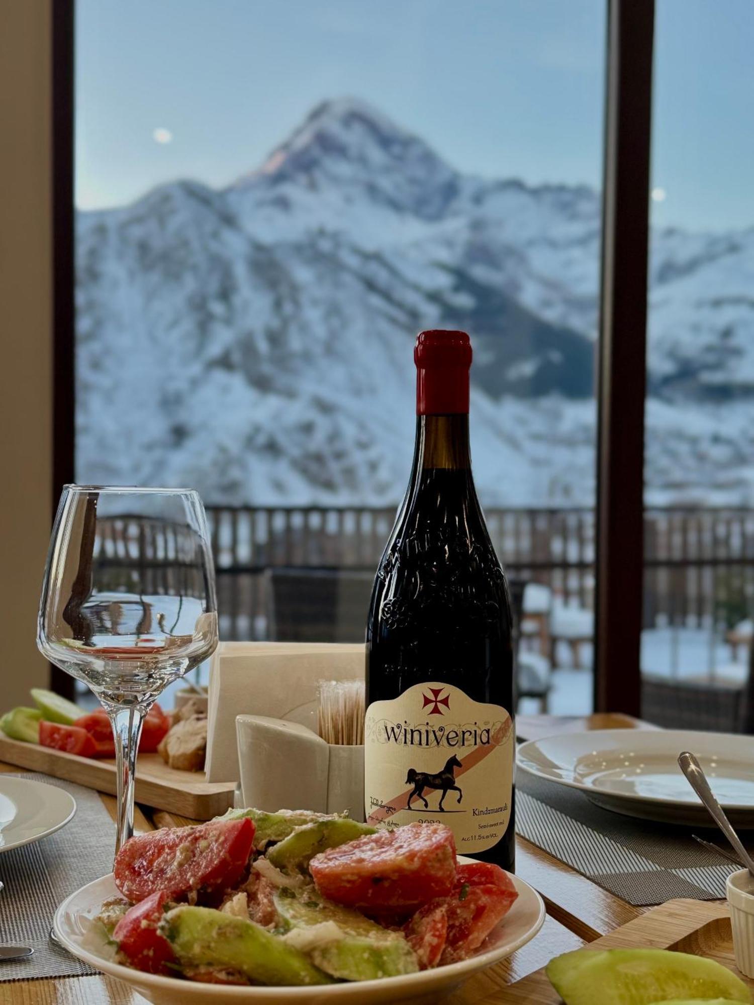 Mountain House Kazbegi Hotel Exterior photo